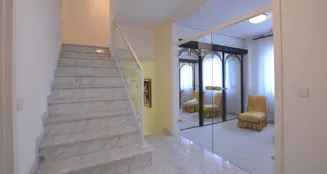 von_poll_real_estate_property_25121125_image_13