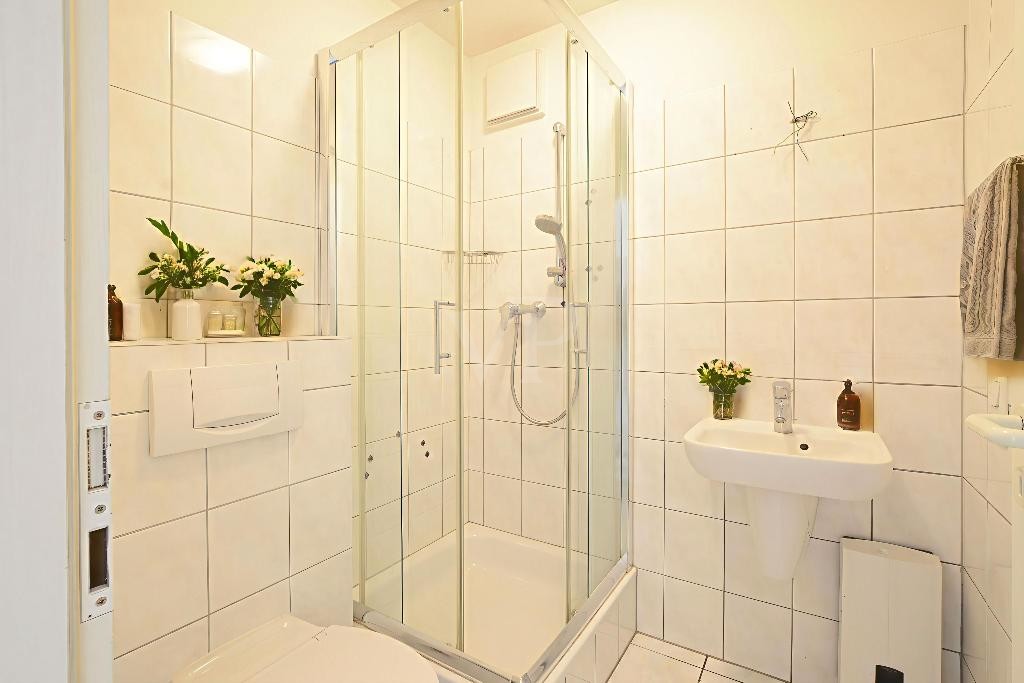 Gäste-WC_KI-Homestaging