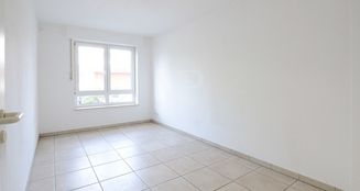 von_poll_real_estate_property_25121122_image_6