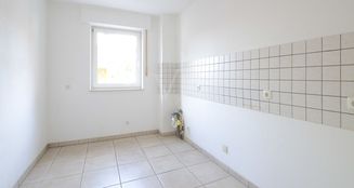 von_poll_real_estate_property_25121122_image_8