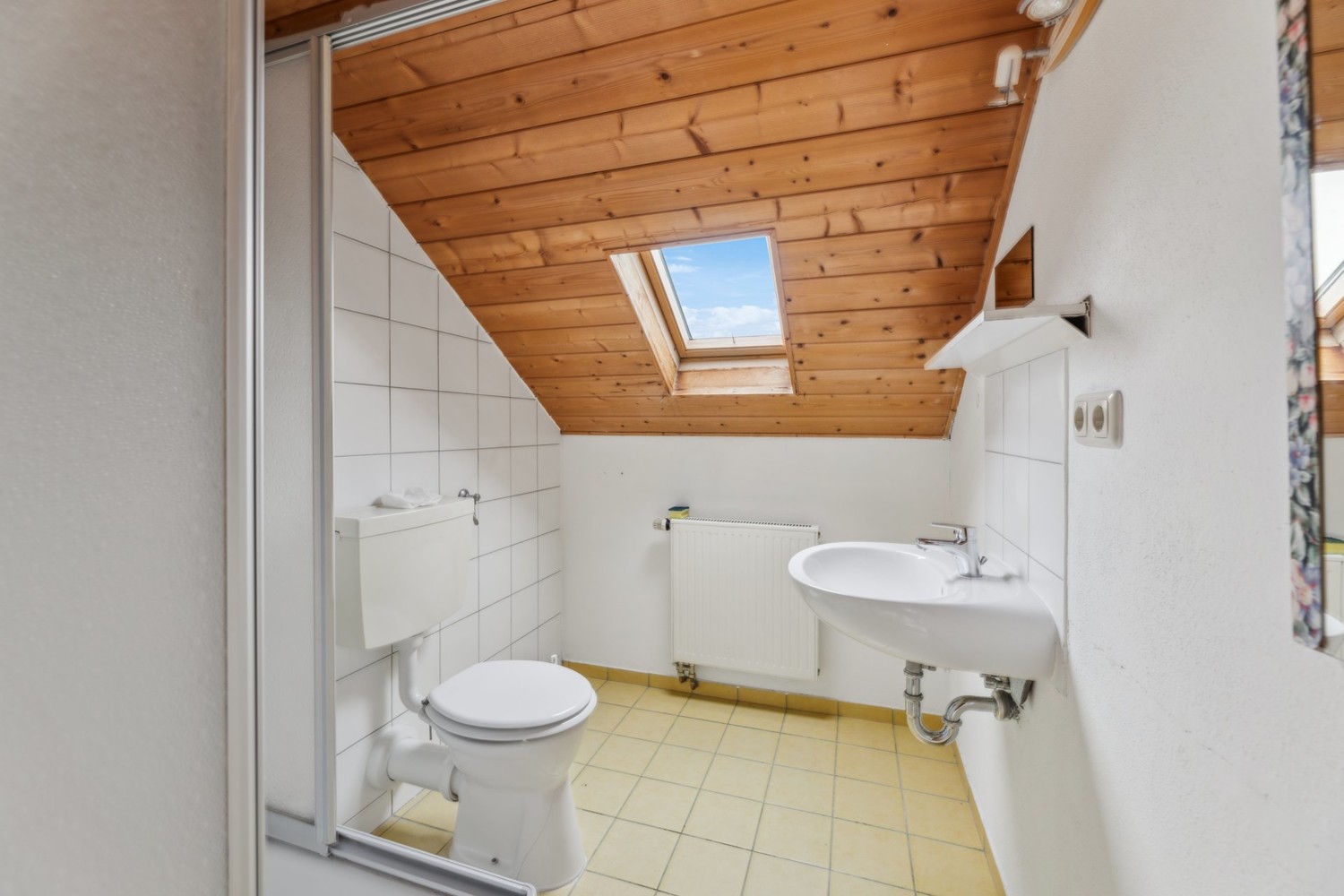 Bad Dachgeschoss