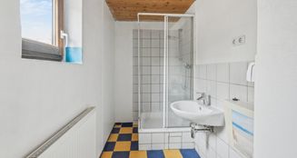 von_poll_real_estate_property_25093037_image_8