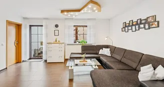 von_poll_real_estate_property_25093070_image_2