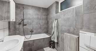 von_poll_real_estate_property_24093066_image_1