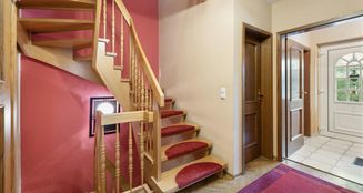 von_poll_real_estate_property_25093018_image_3