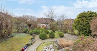 von_poll_real_estate_property_25093018_image_2