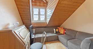 von_poll_real_estate_property_25093018_image_11