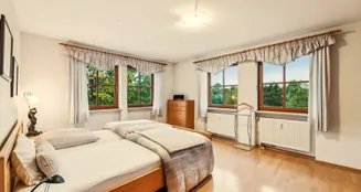 von_poll_real_estate_property_25093065_image_9