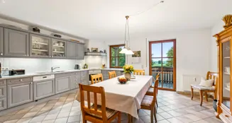 von_poll_real_estate_property_25093065_image_8