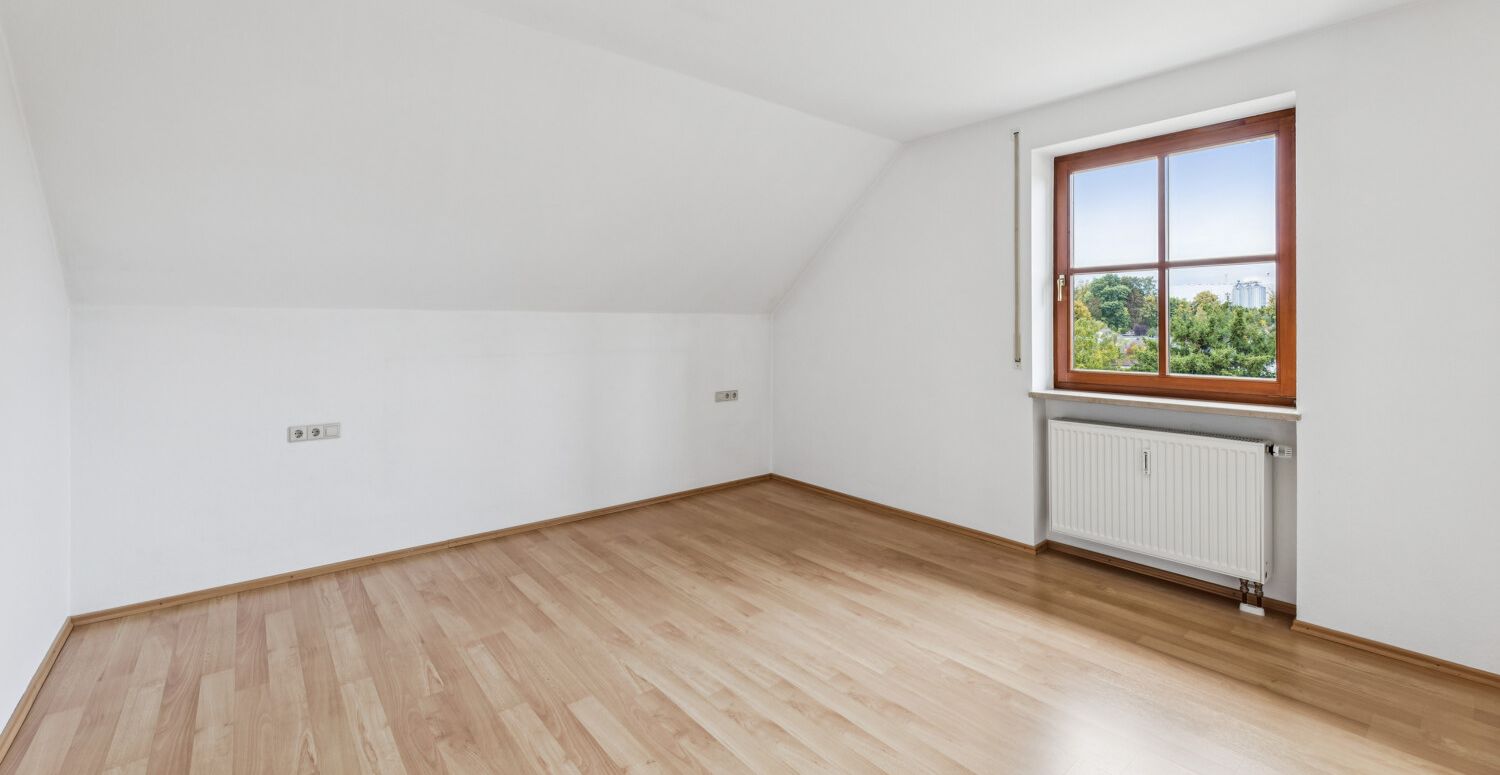 Schlafzimmer DG