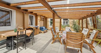 von_poll_real_estate_property_25093021_image_13