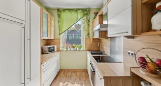 von_poll_real_estate_property_25093021_image_9