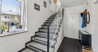 von_poll_real_estate_property_25093020_image_9