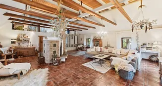 von_poll_real_estate_property_25093013_image_0