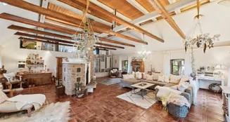 von_poll_real_estate_property_25093013_image_0