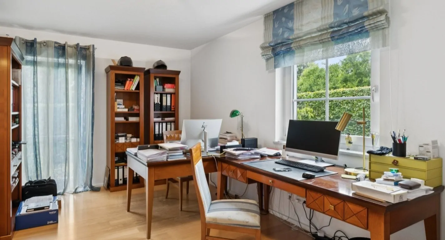Arbeitszimmer