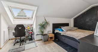 von_poll_real_estate_property_25093043_image_1