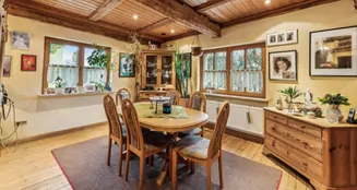 von_poll_real_estate_property_25093048_image_2