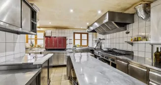 von_poll_real_estate_property_25093048_image_16