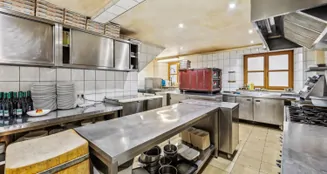 von_poll_real_estate_property_25093048_image_17