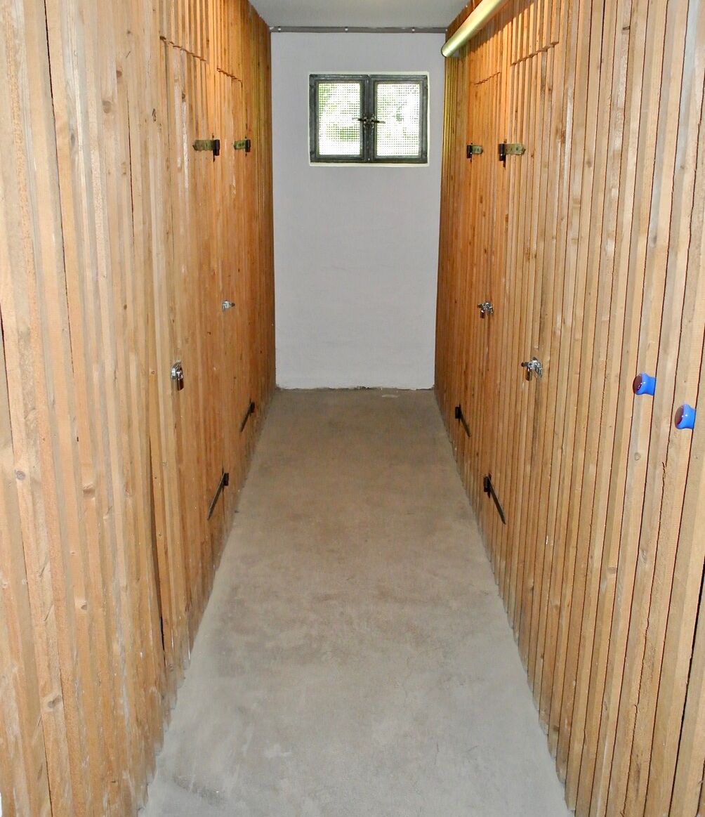Keller