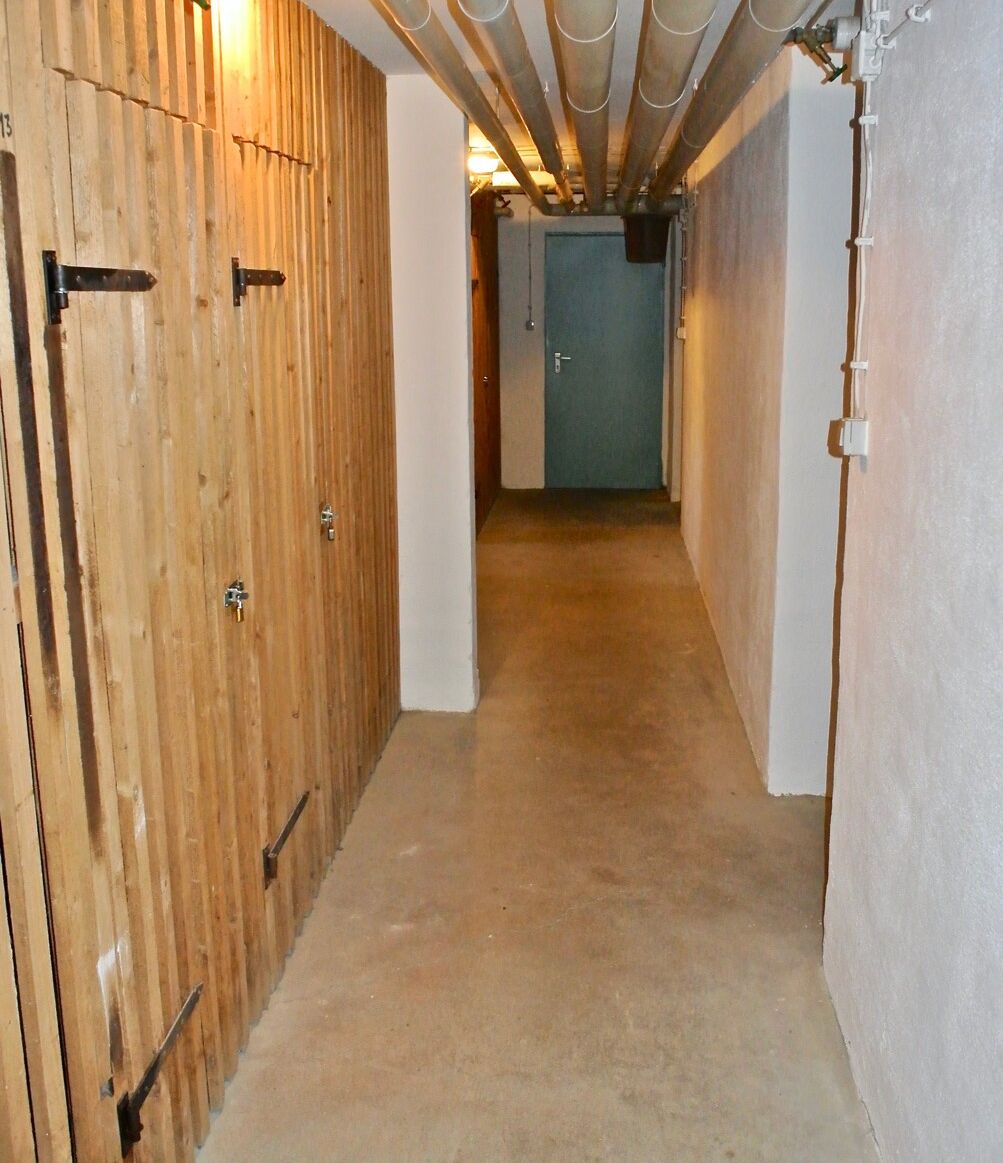 Keller
