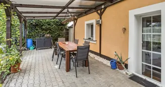 von_poll_real_estate_property_25093069_image_20