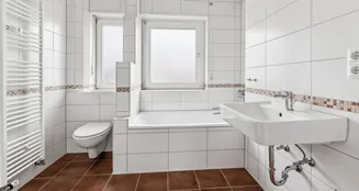 von_poll_real_estate_property_25093055_image_2