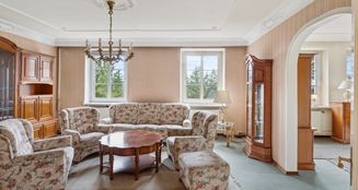von_poll_real_estate_property_25093059_image_12