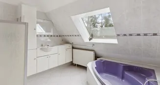 von_poll_real_estate_property_25093059_image_17