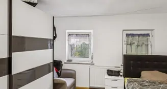 von_poll_real_estate_property_25093072_image_11