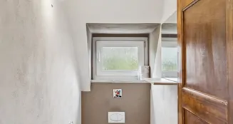 von_poll_real_estate_property_25093072_image_13