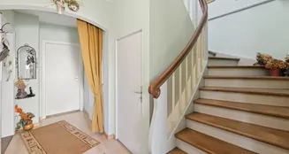 von_poll_real_estate_property_25093068_image_12