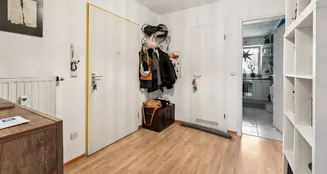 von_poll_real_estate_property_25093073_image_7