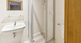 von_poll_real_estate_property_25093067_image_12