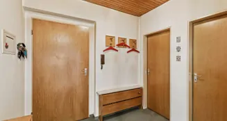 von_poll_real_estate_property_25093075_image_12