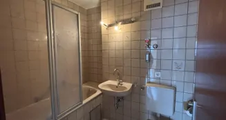 von_poll_real_estate_property_26093001_image_3