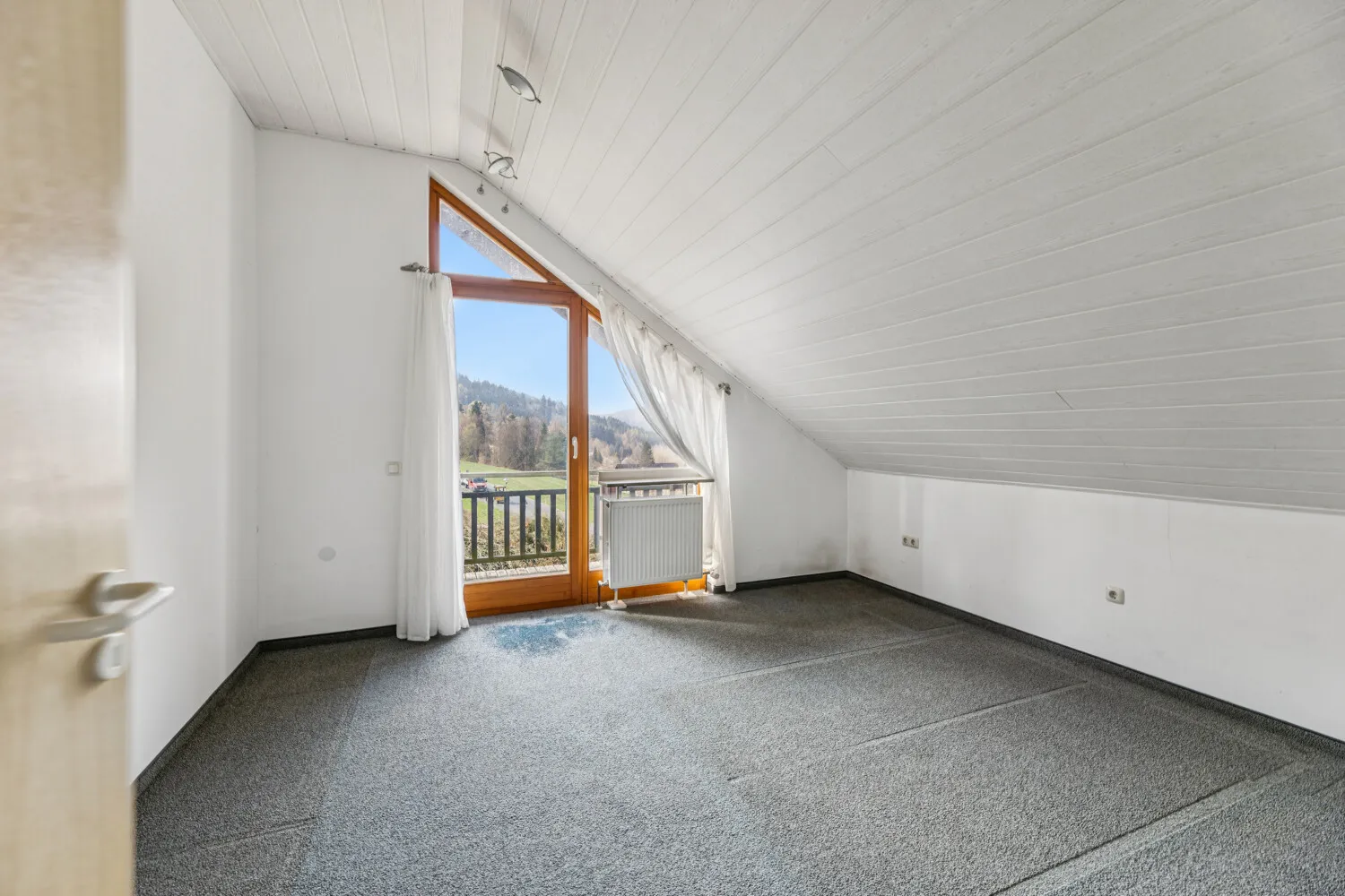 Schlafzimmer DG