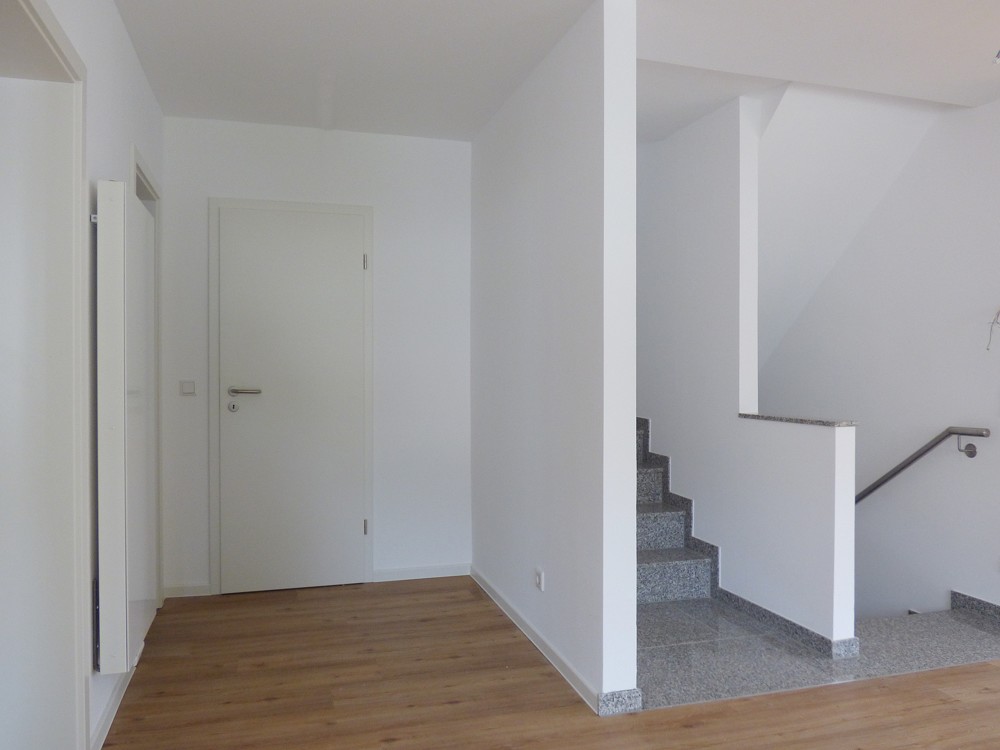 Blick zur Treppe und Garderobe