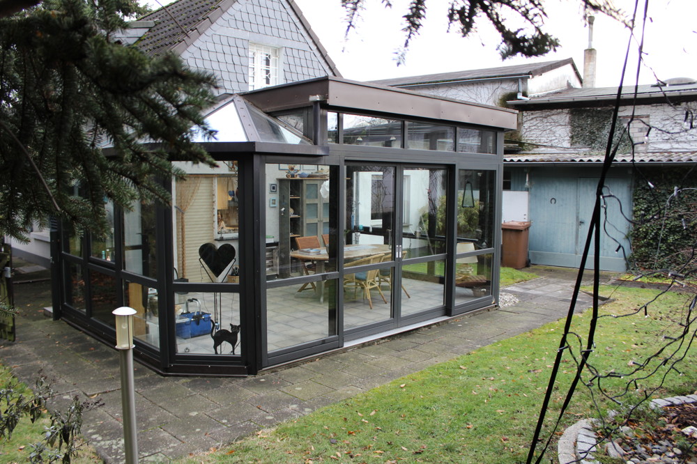 Hinterhaus mit Wintergarten