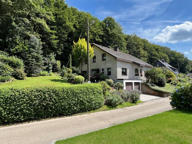 Malerisches Haus mit hochwertiger Ausstattung und Einliegerwohnung im historischen Burg an der Wupper!