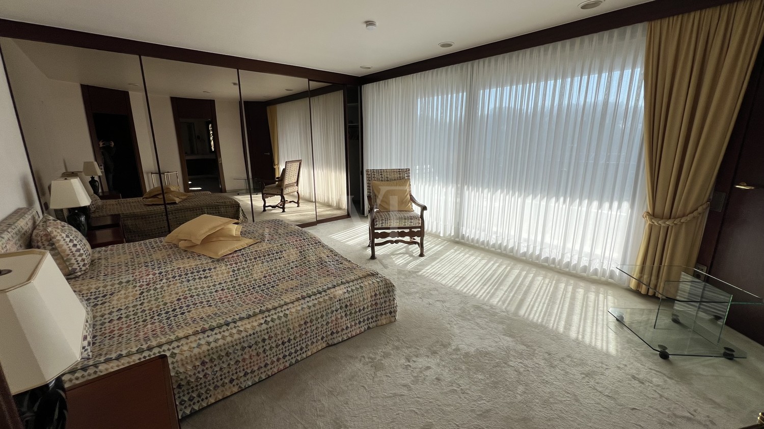 Schlafzimmer mit Balkon