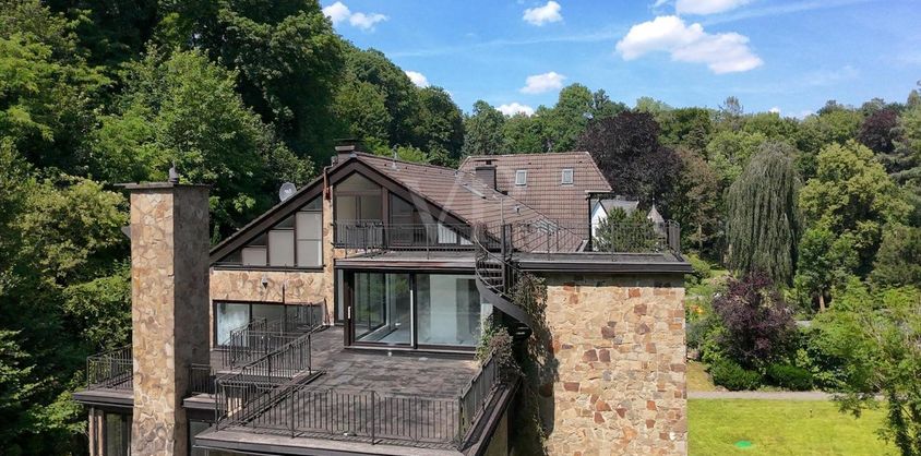 von Poll Immobilien GmbH