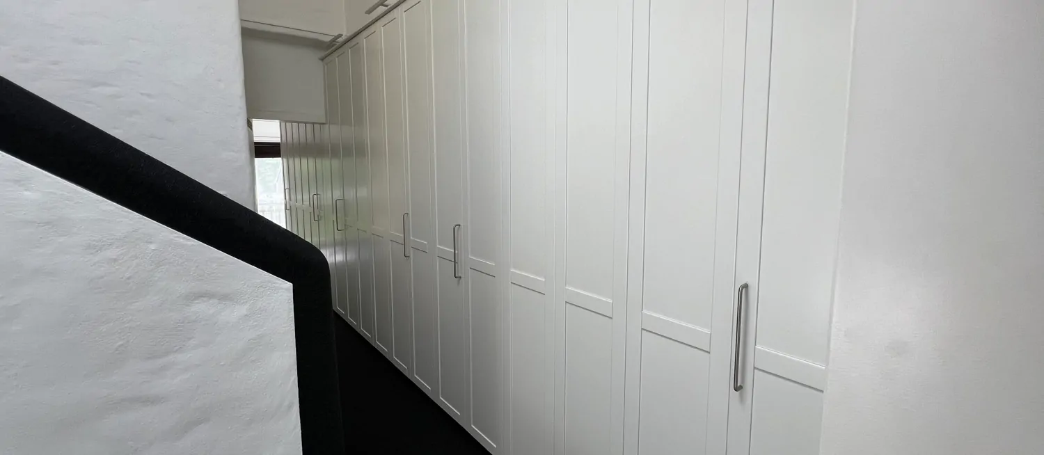 Einbaukleiderschrank