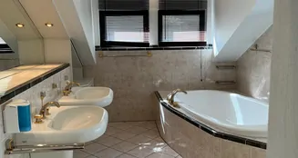 von_poll_real_estate_property_25134016_image_21