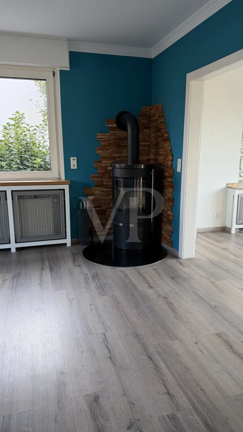 Kamin i. Wohnzimmer