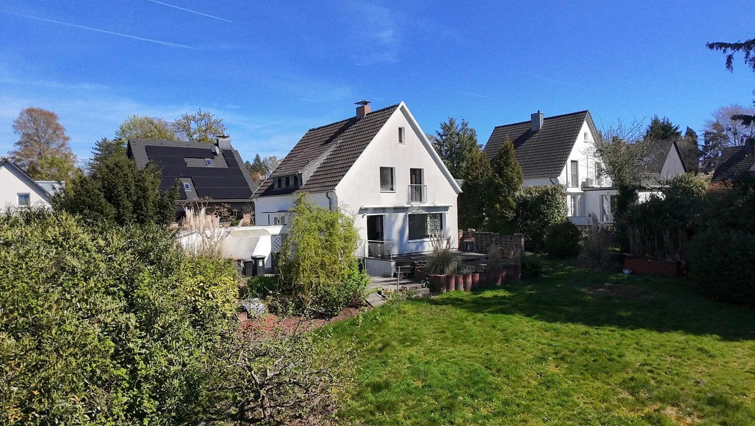 Rückansicht mit Garten