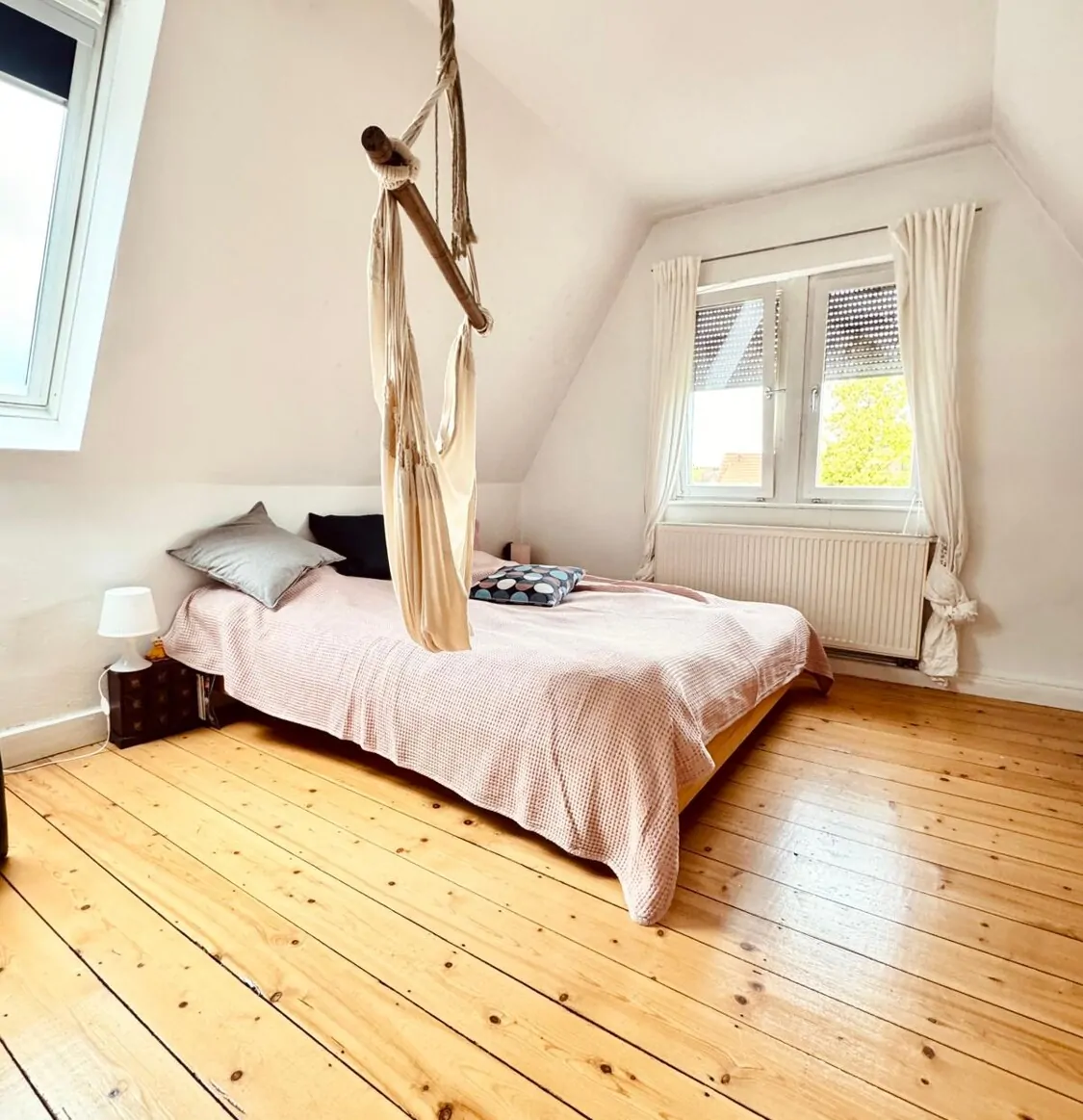 Gemütliches Schlafzimmer im OG