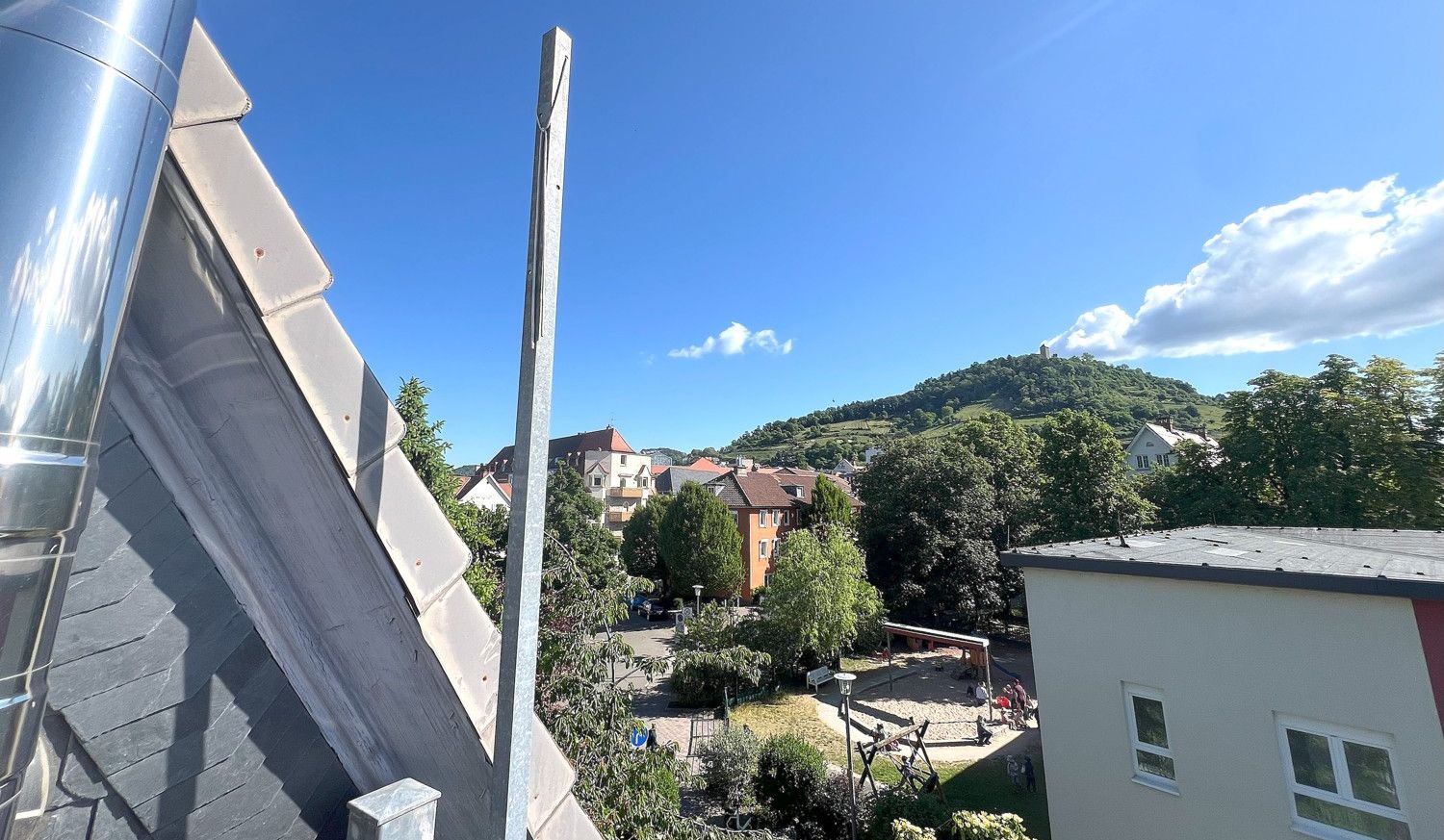 Traumhafter Ausblick zur Starkenburg und zu den Weinbergen