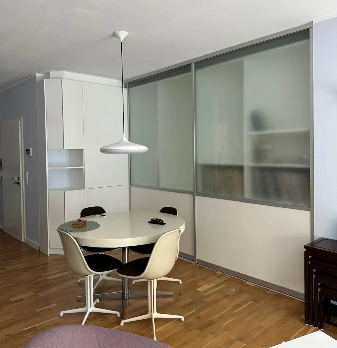 Essbereich mit Maßeinbauschrank